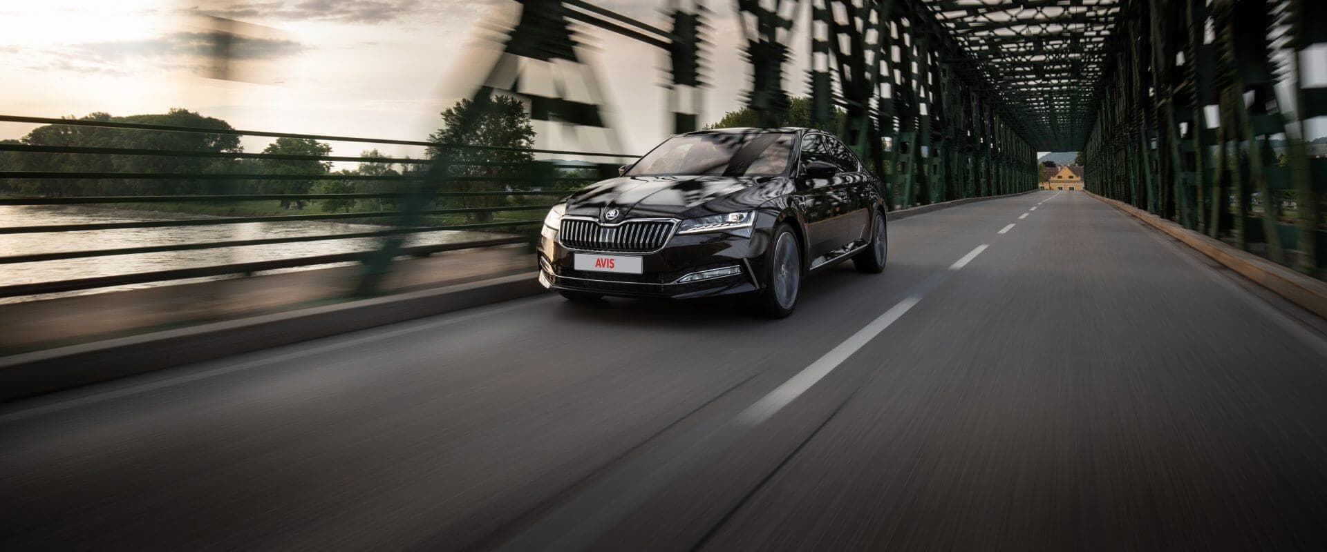 Prenájom auta od autopožičovne AVIS.