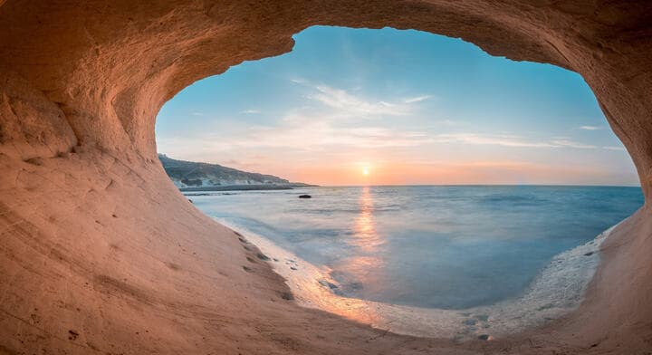 Viacmiestna dodávka na dovolenku - Požičovňa áut AVIS.