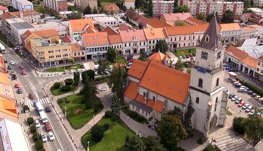 autopozicovna-avis-v-hlohoveci