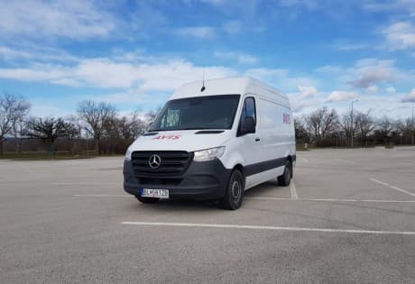 Mercedes Sprinter na prenájom.